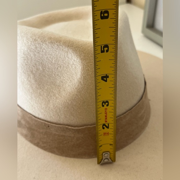 NWT fedora of 100% Australian wool felt and trimmed genuine suede band - Picture 4 of 15